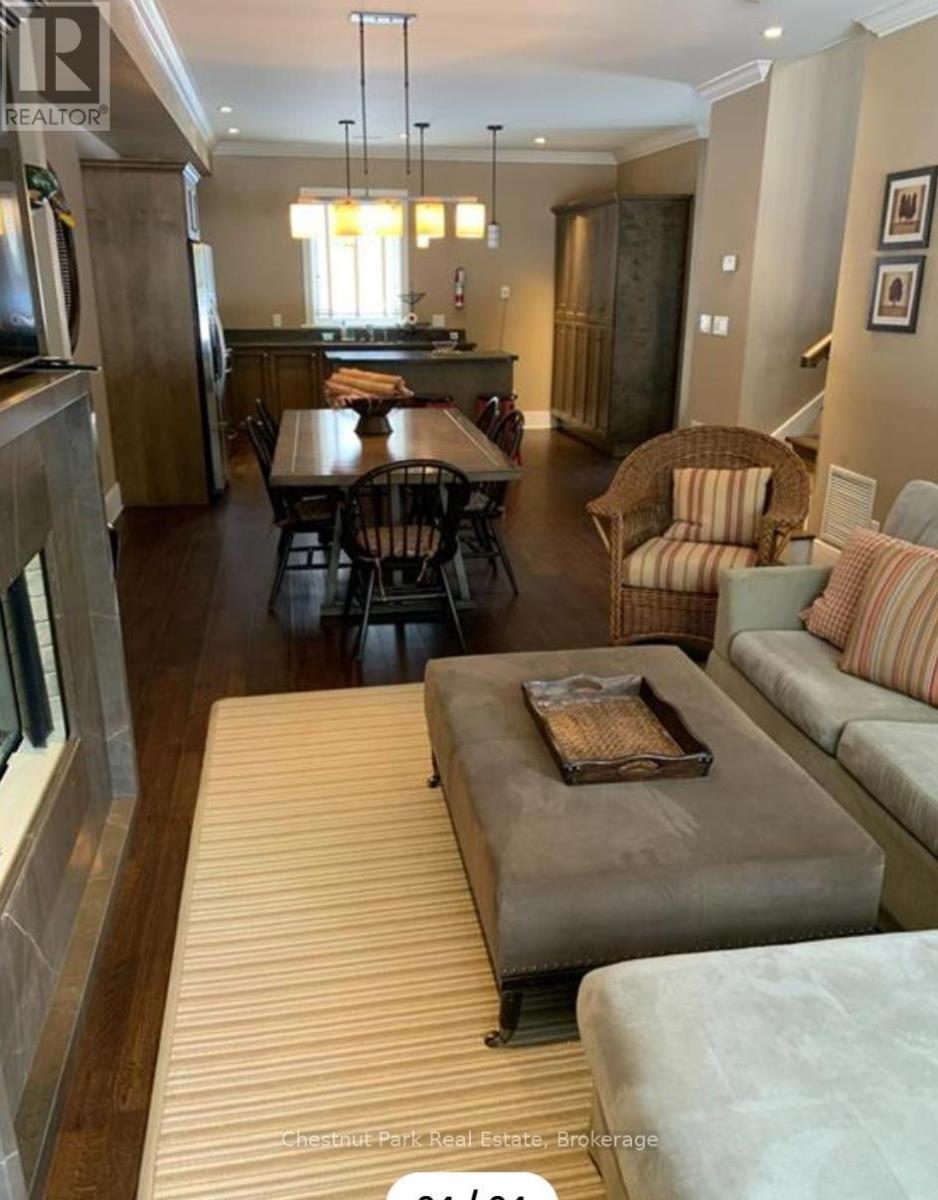 11 - 301 EMERALD HILLS COURT