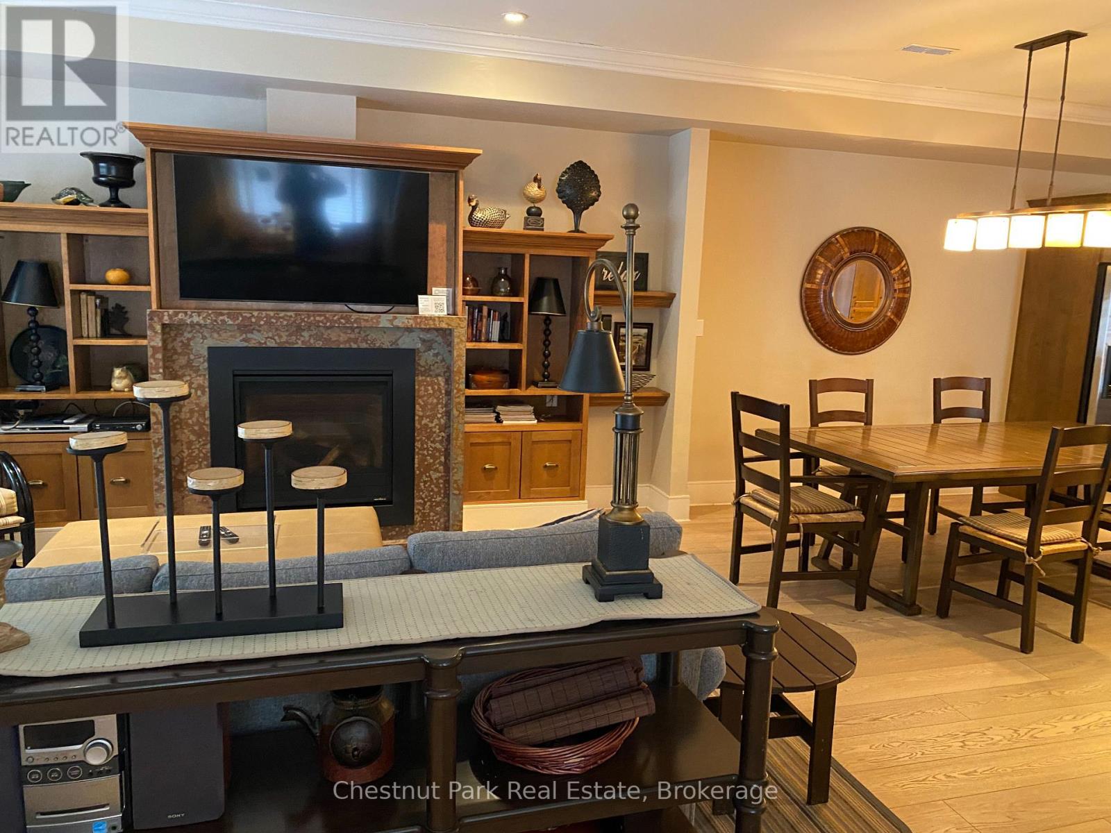 11 - 301 EMERALD HILLS COURT