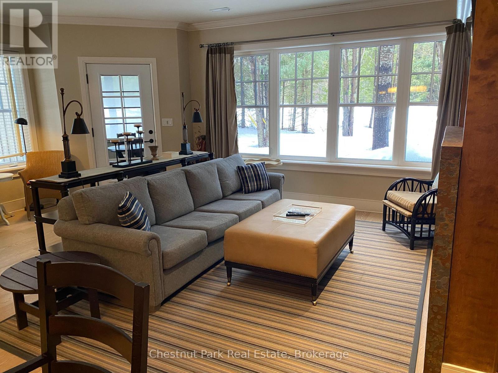11 - 301 EMERALD HILLS COURT