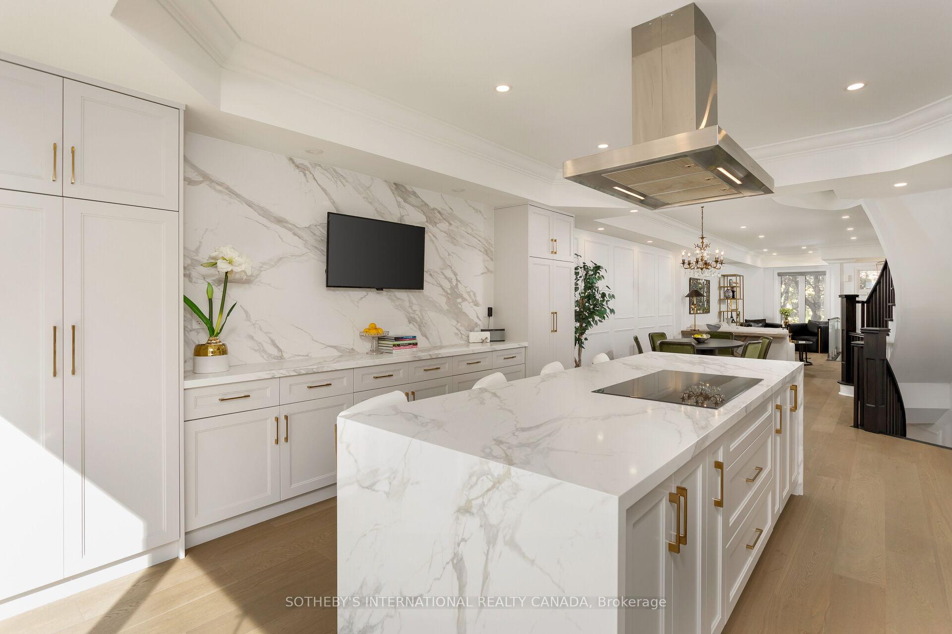 262 Spadina Road