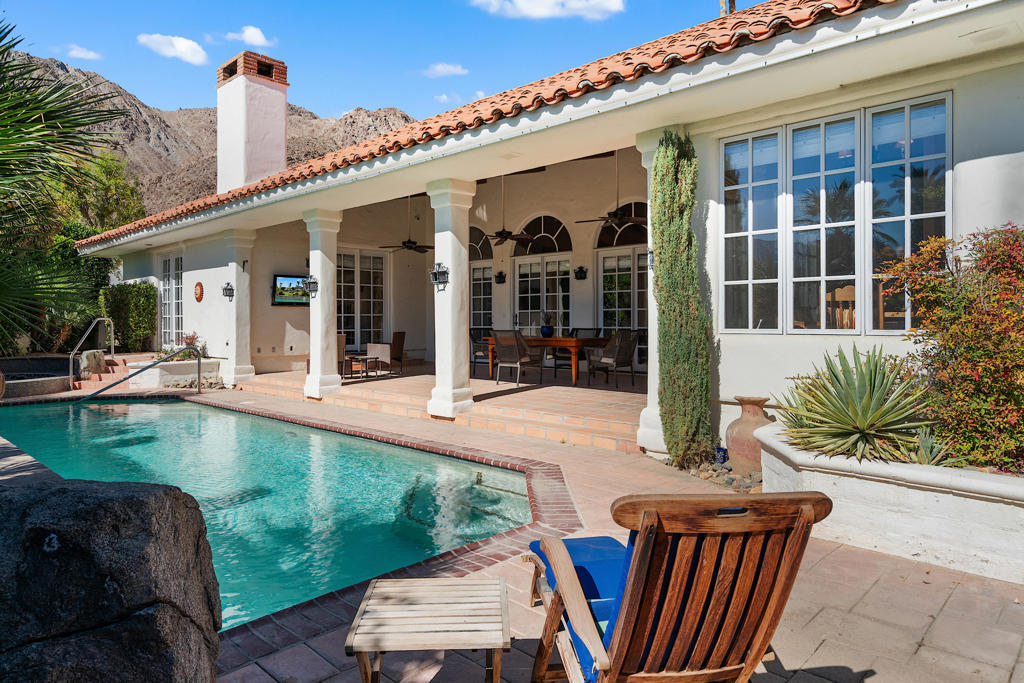 77175 Avenida Arteaga