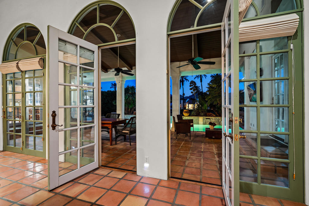 77175 Avenida Arteaga