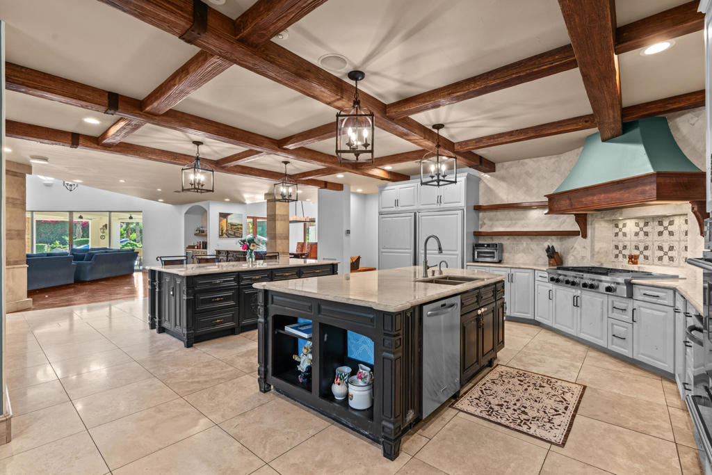 6 Strauss Terrace Terrace