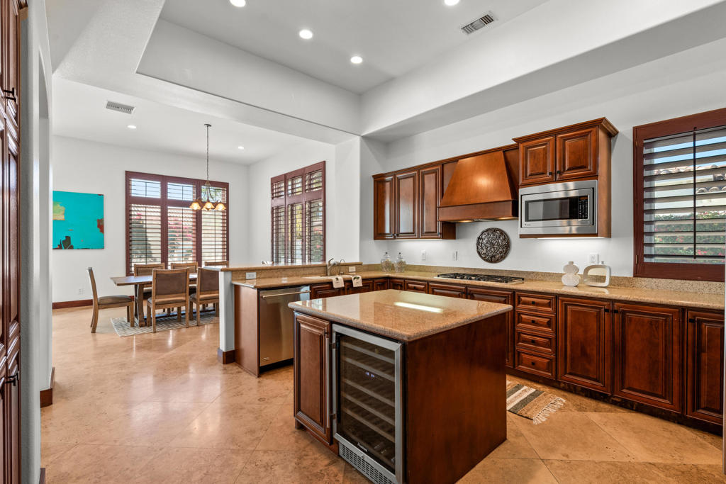 81957 Couples Court
