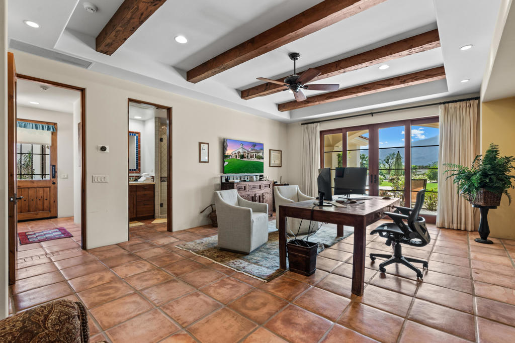 80645 La Docena Trail