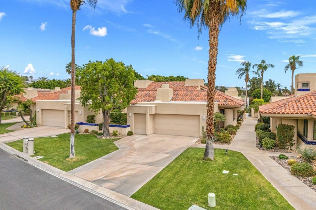 230 N Kavenish Drive