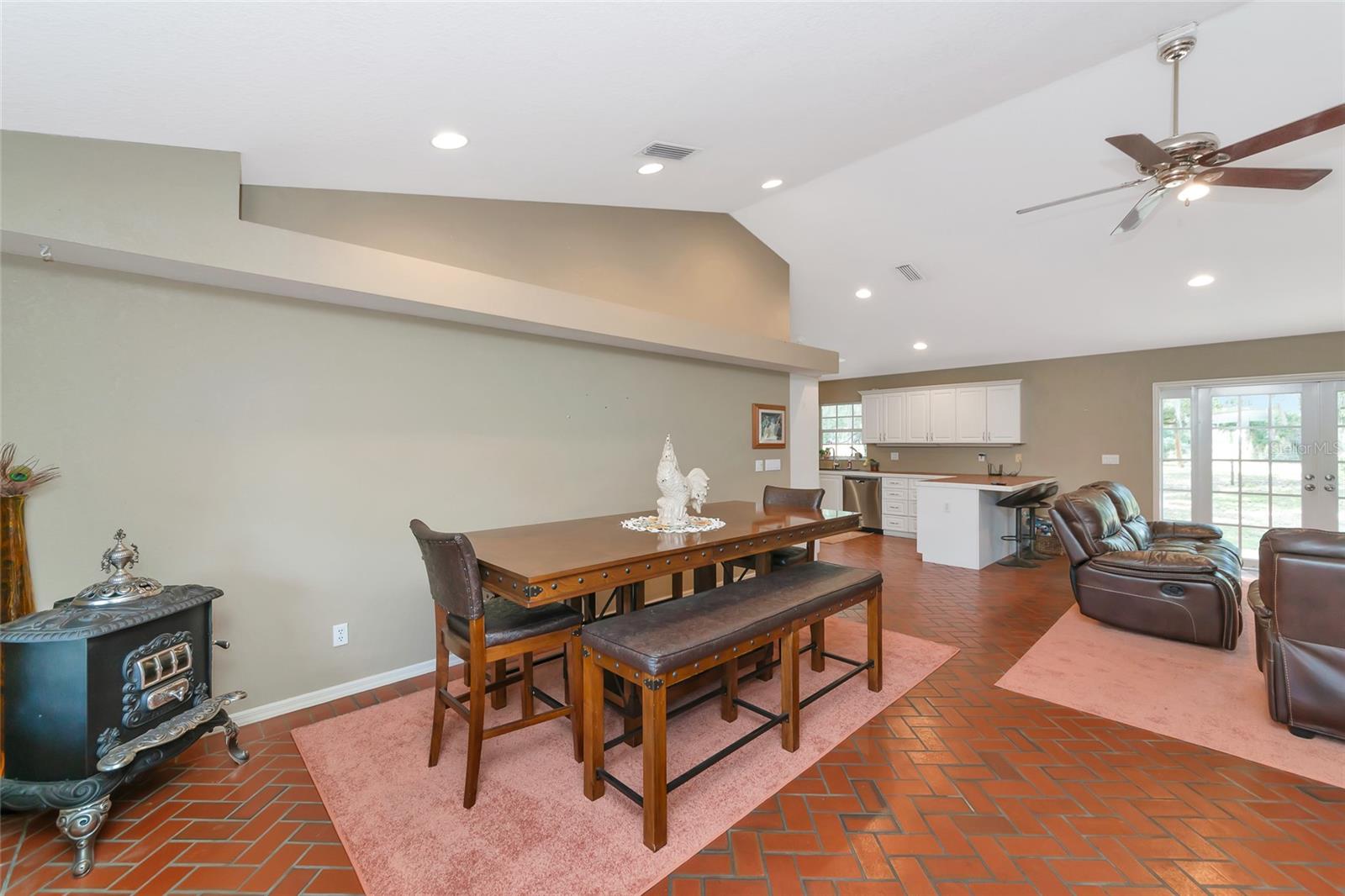 14705 MOSSY HAMMOCK LN