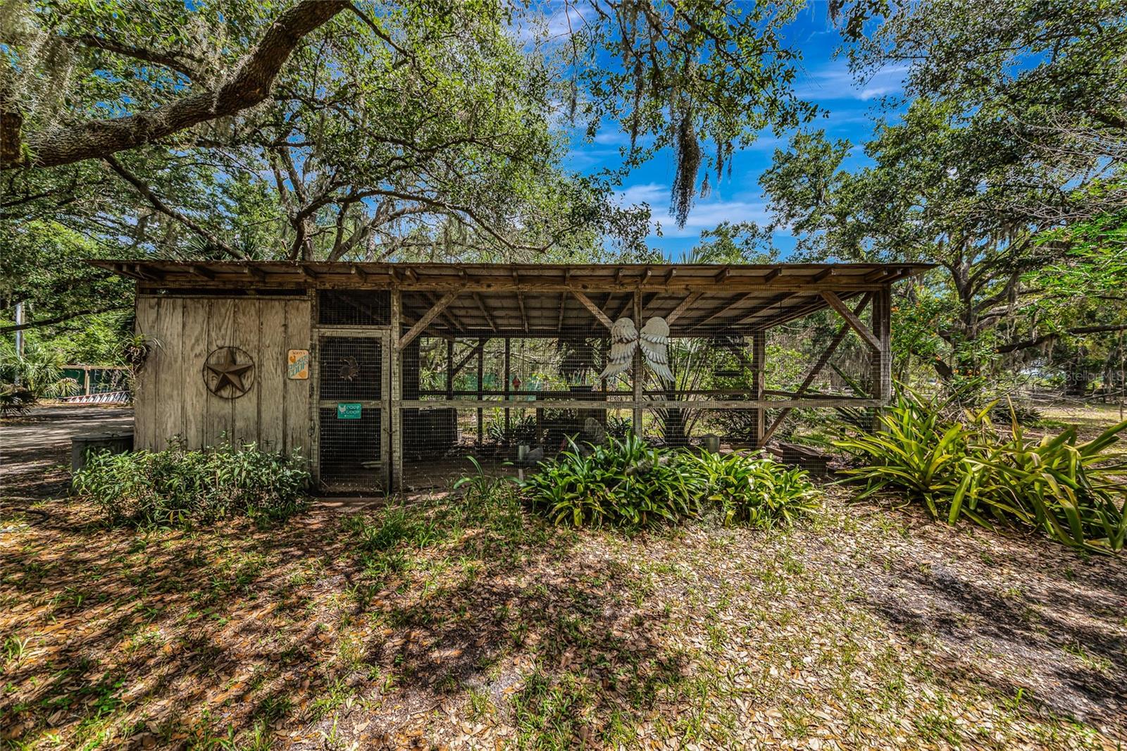 14705 MOSSY HAMMOCK LN