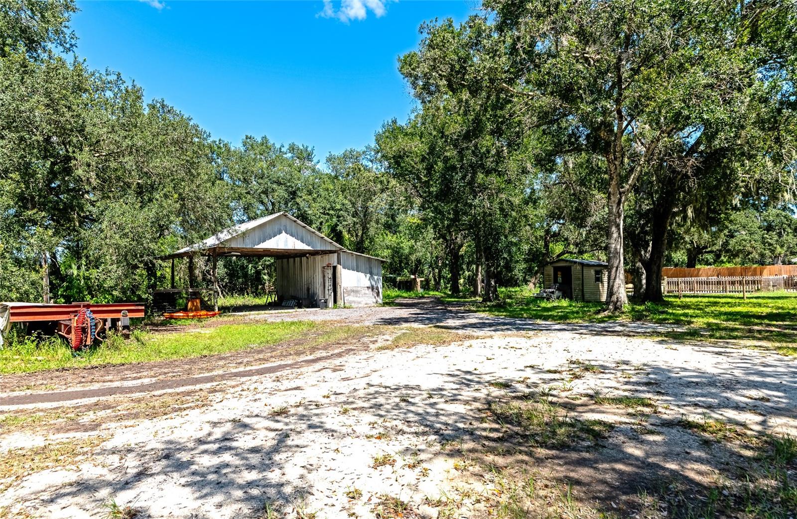 6505 11TH DR E