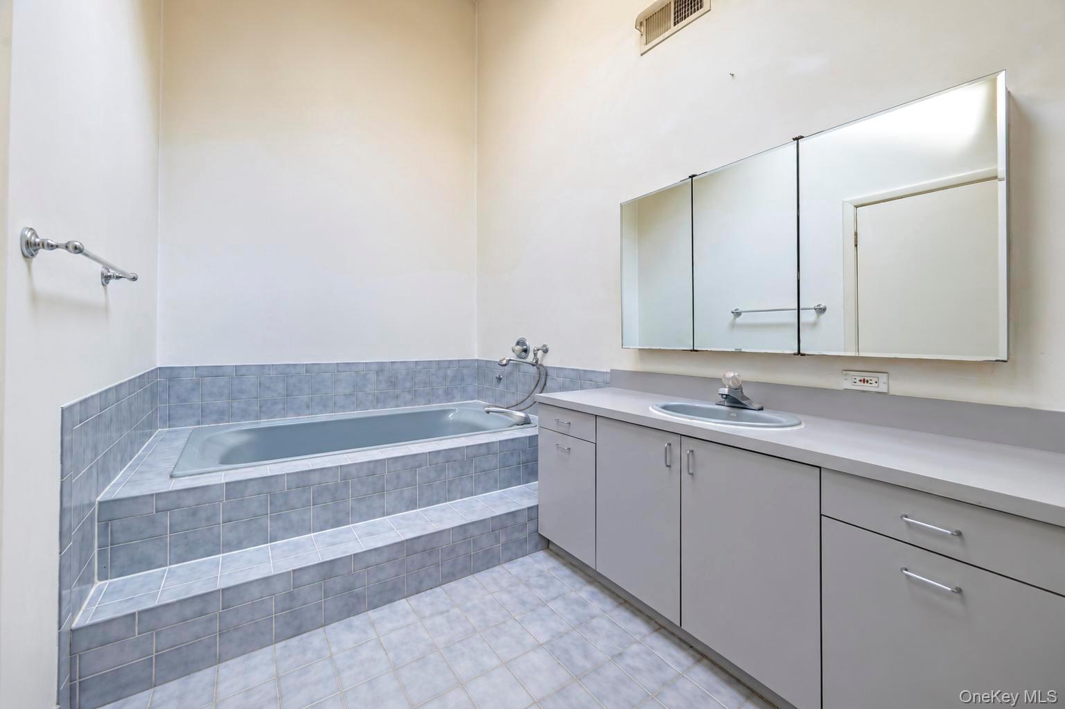 12 Hidden Pines Way