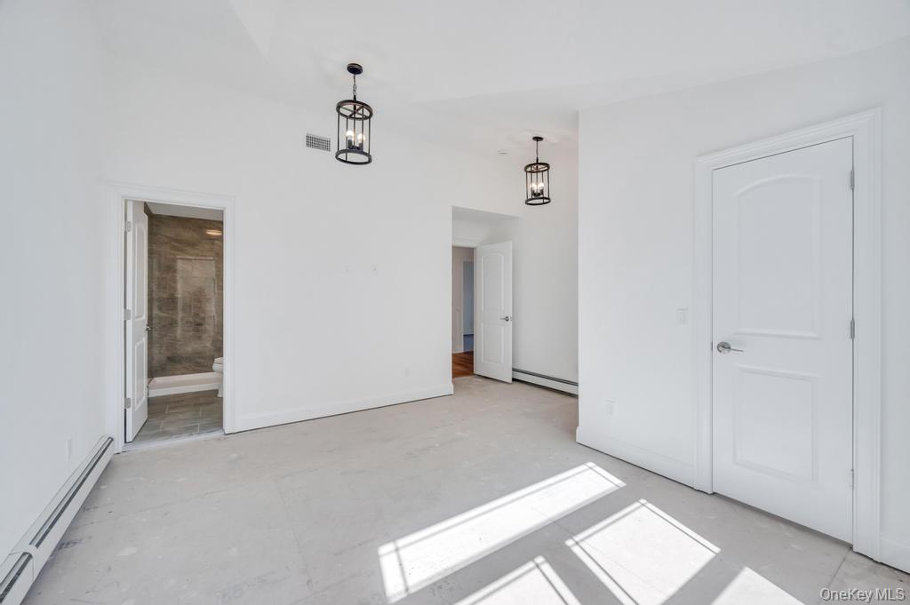 33 Rosemont Avenue