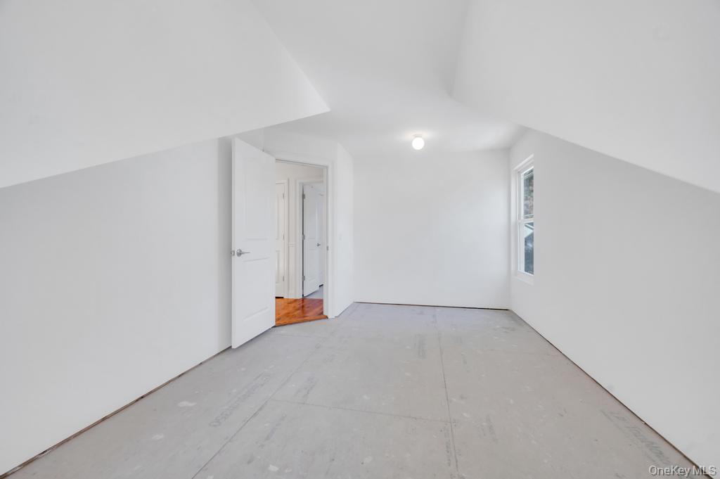 33 Rosemont Avenue
