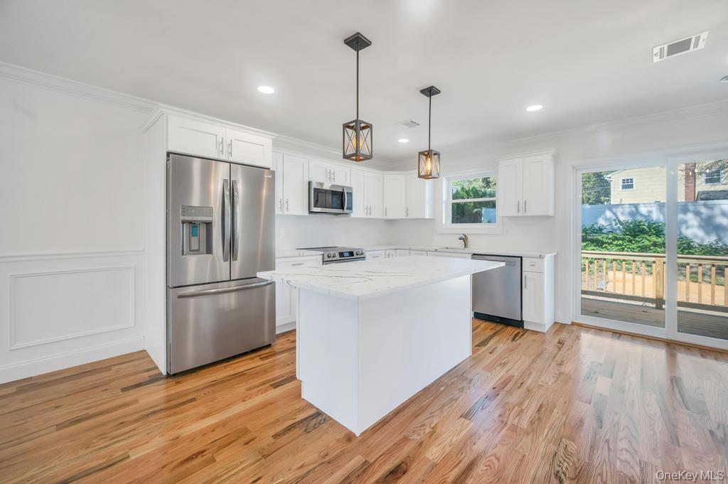 33 Rosemont Avenue