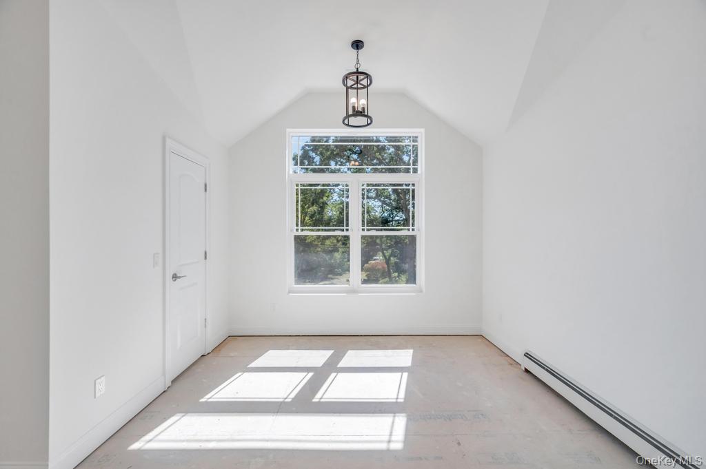 33 Rosemont Avenue