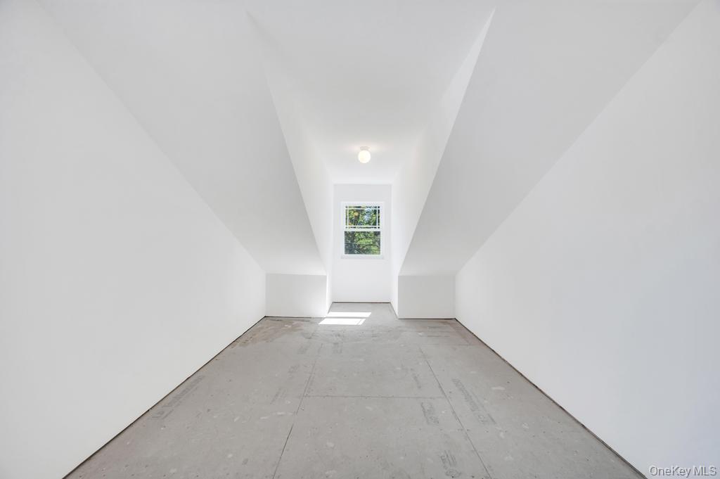 33 Rosemont Avenue