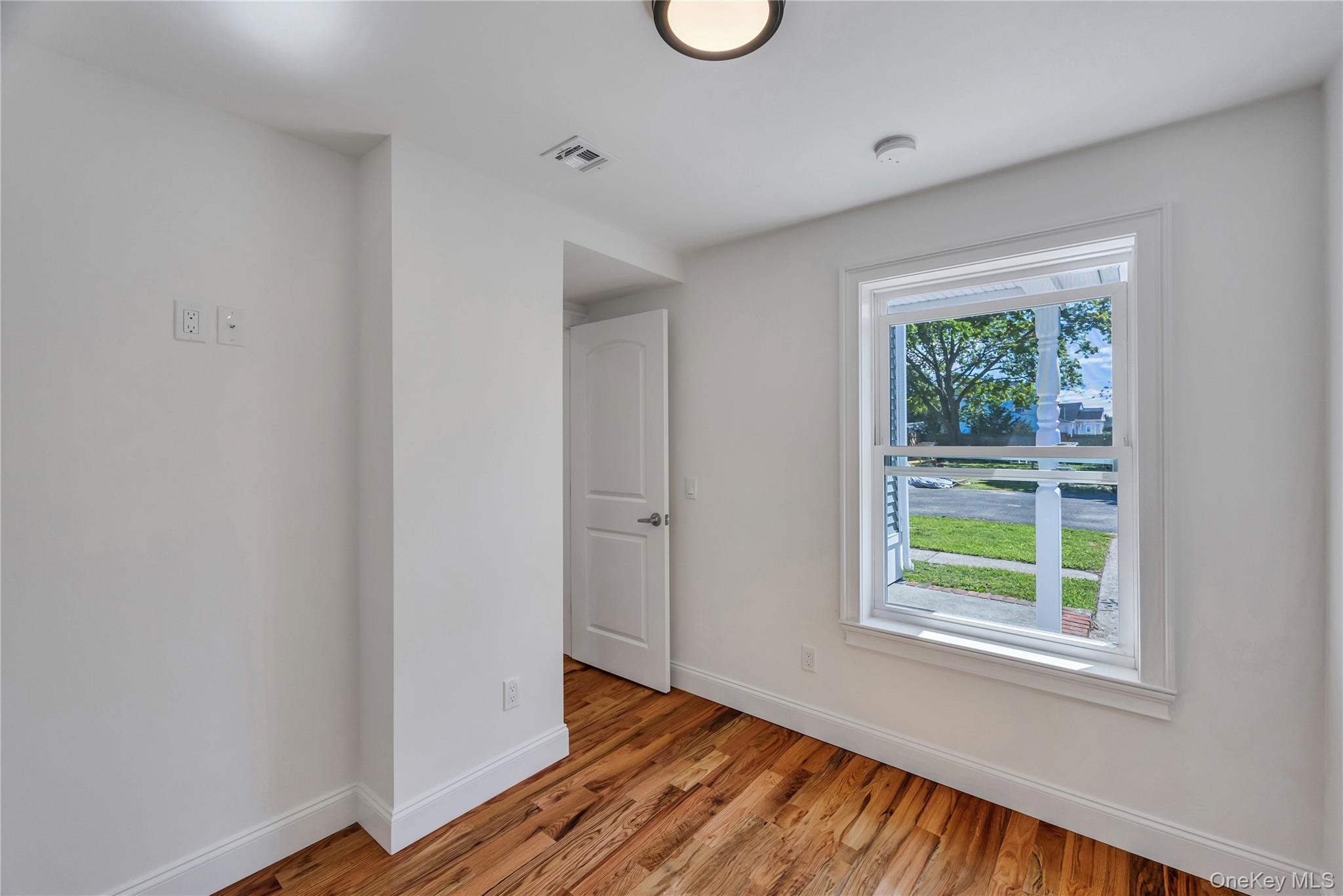 177 Waverly Avenue Unit: Ground Floor