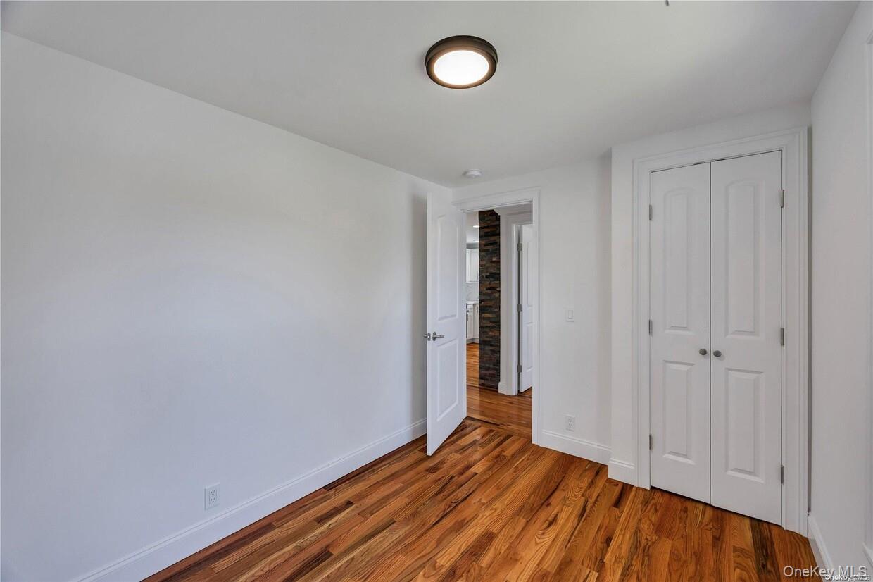 177 Waverly Avenue Unit: Second Floor
