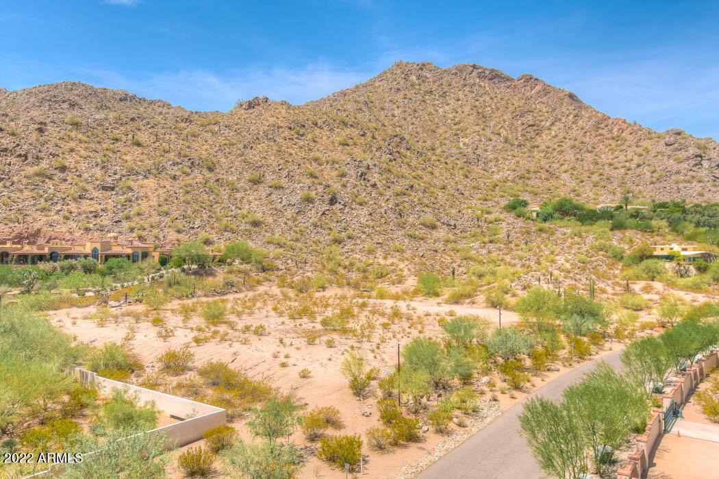 5630 N CAMELDALE Way, 31