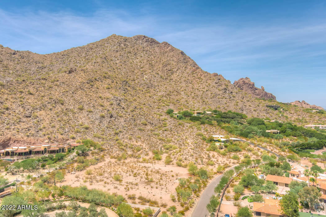 5630 N CAMELDALE Way, 31