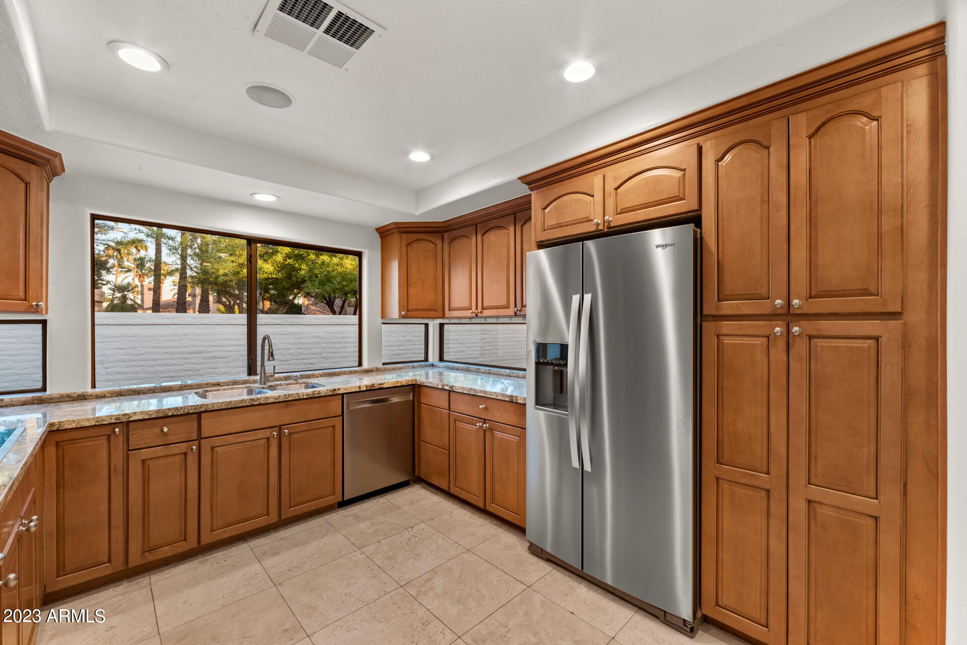 10225 N 99TH Place
