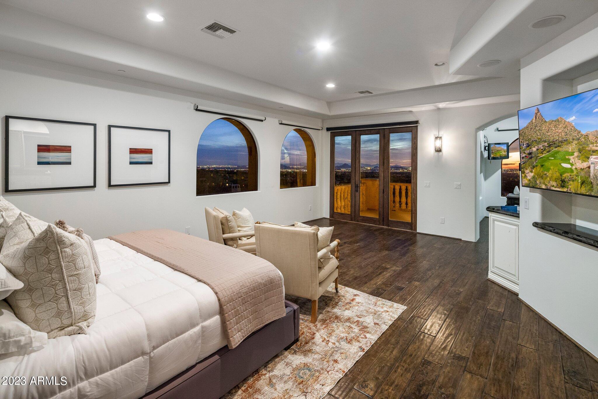 10040 E Happy Valley Road, 512