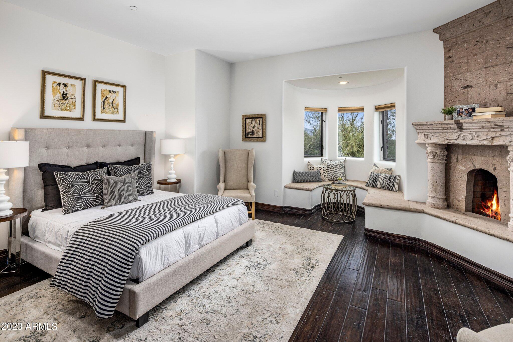 10040 E Happy Valley Road, 512