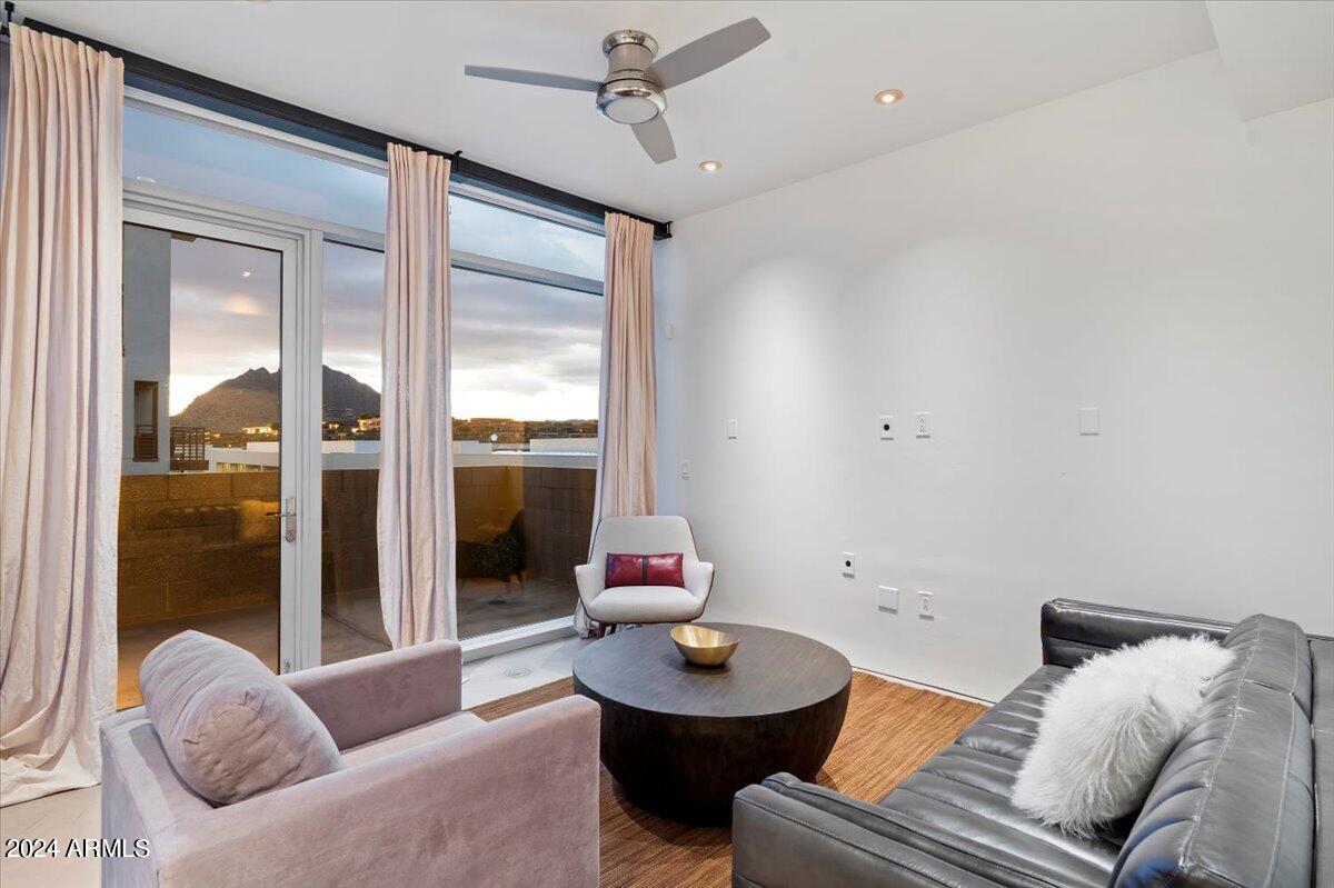 4747 N SCOTTSDALE Road Unit: 4009
