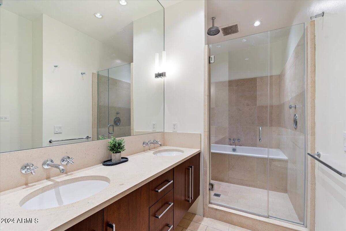 4747 N SCOTTSDALE Road Unit: 4009