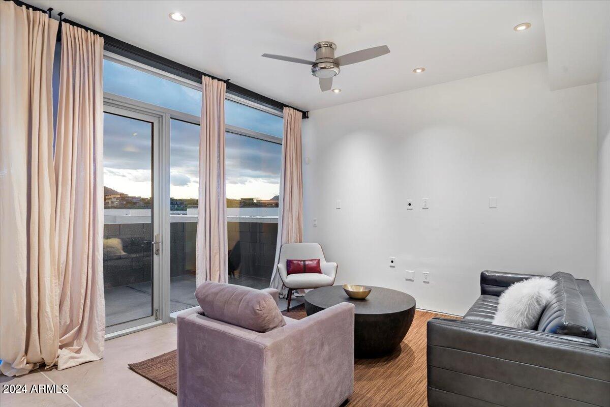 4747 N SCOTTSDALE Road Unit: 4009