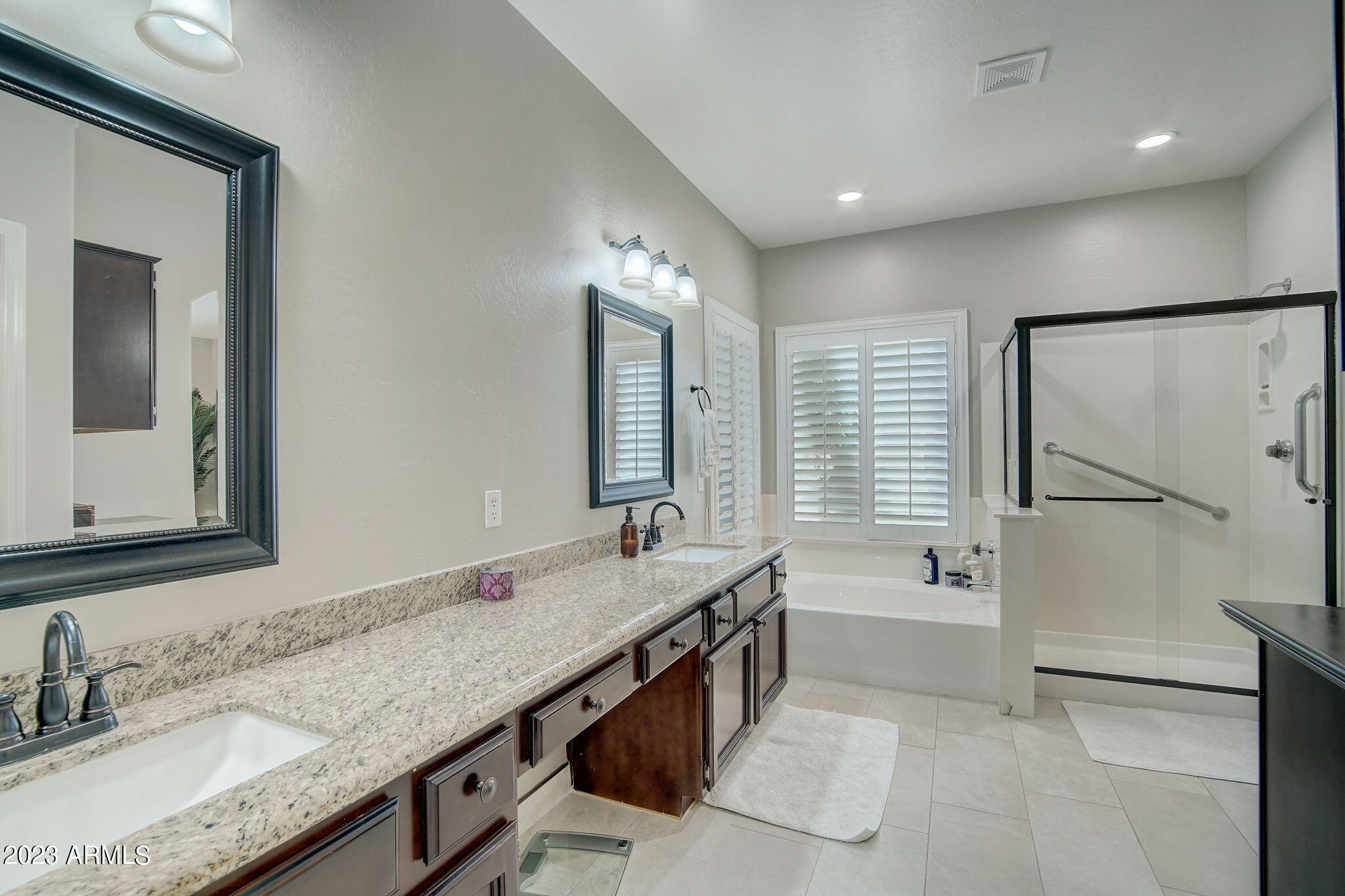5125 E VILLA RITA Drive