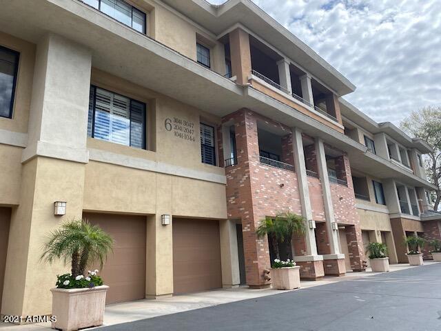 2989 N 44TH Street, 2044