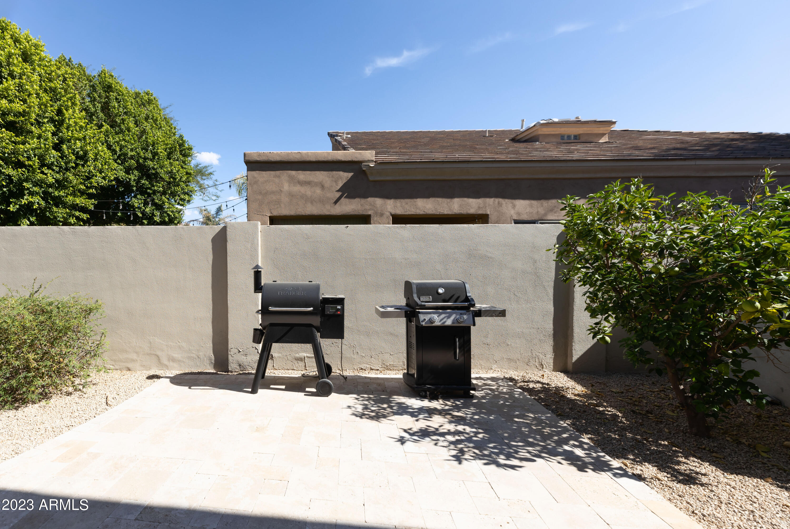 9656 E DAVENPORT Drive