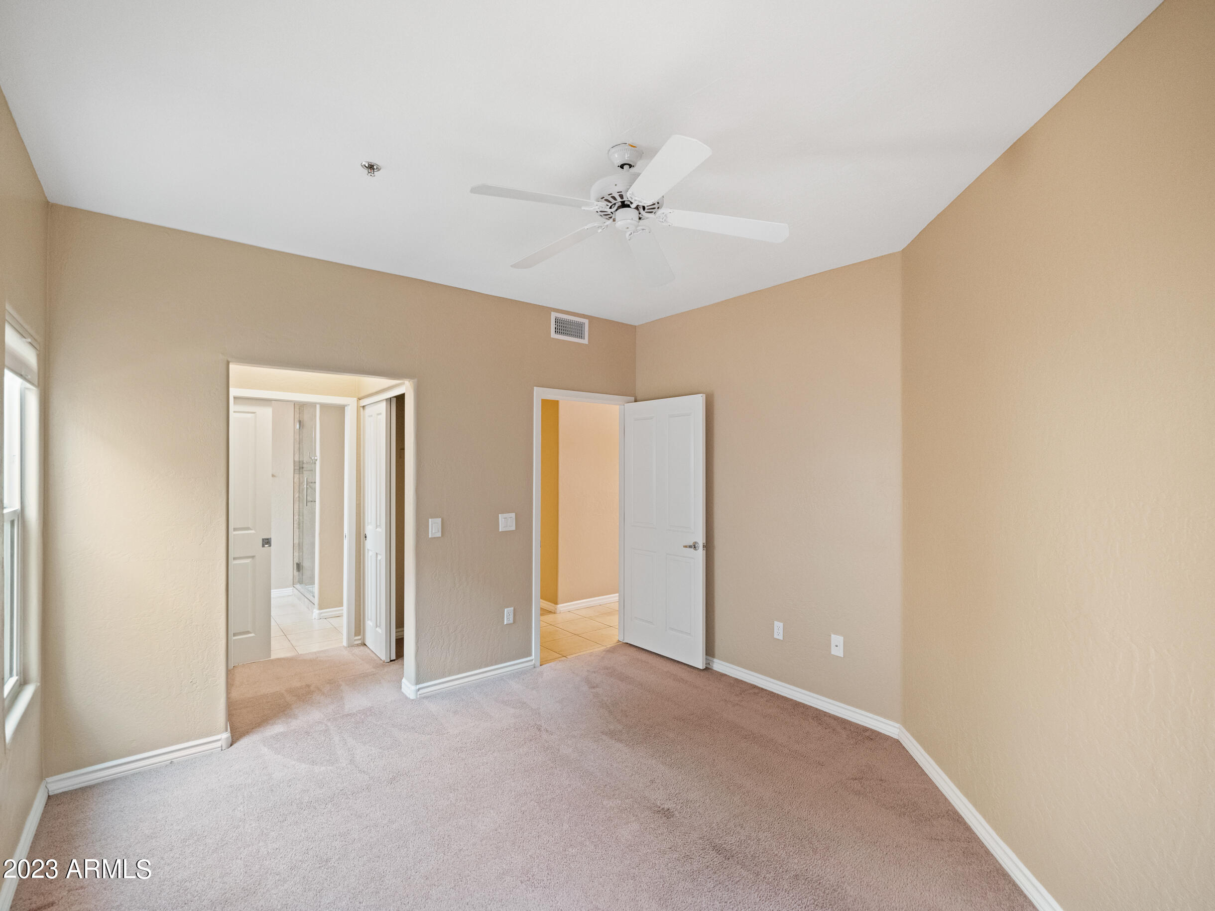 11260 N 92ND Street, 1050