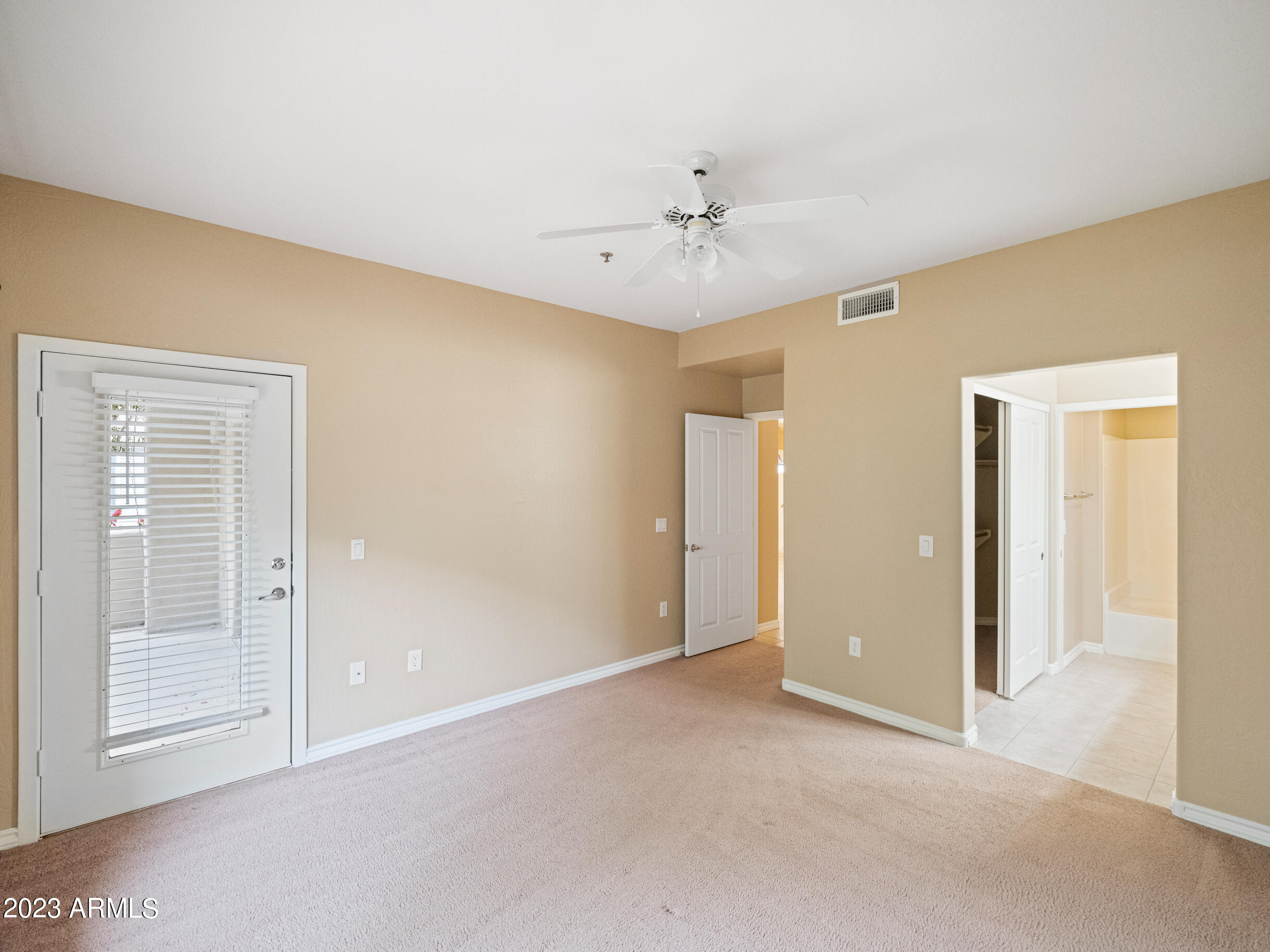 11260 N 92ND Street, 1050