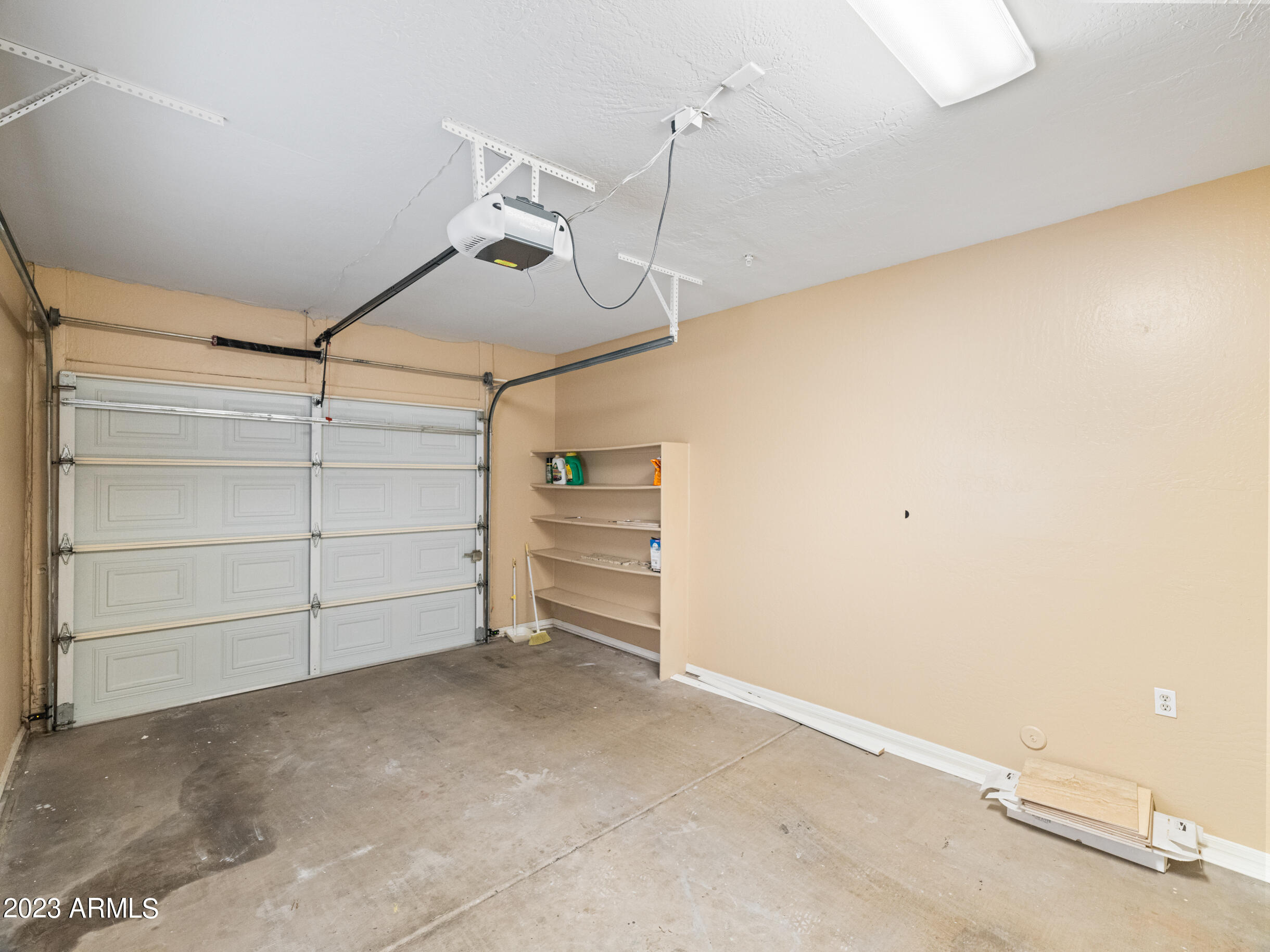 11260 N 92ND Street, 1050