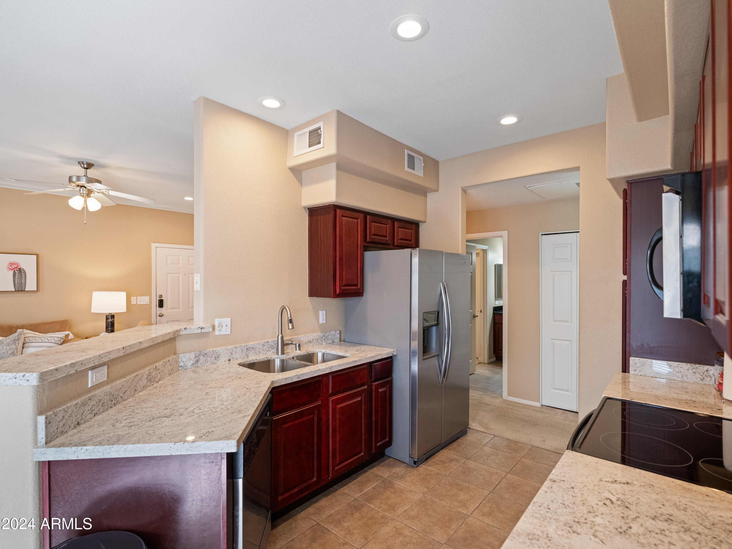 5335 E SHEA Boulevard, 1030