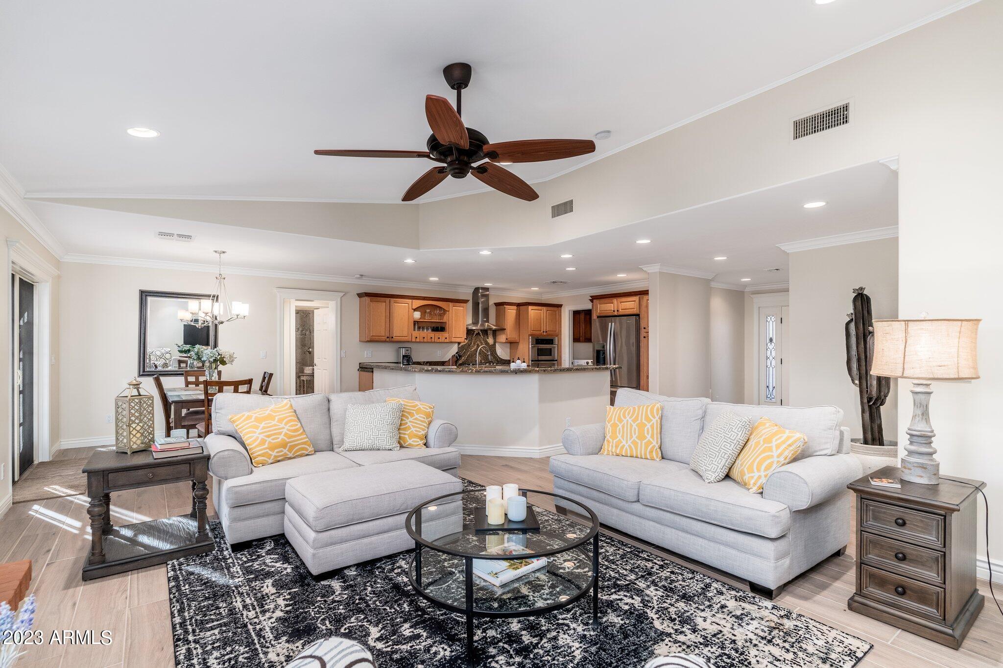 8333 E SAN SALVADOR Drive