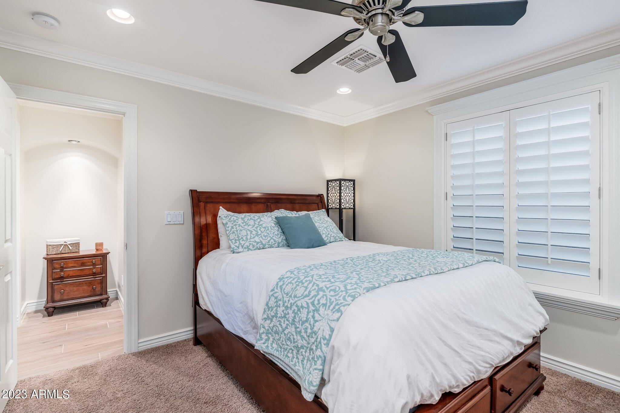 8333 E SAN SALVADOR Drive