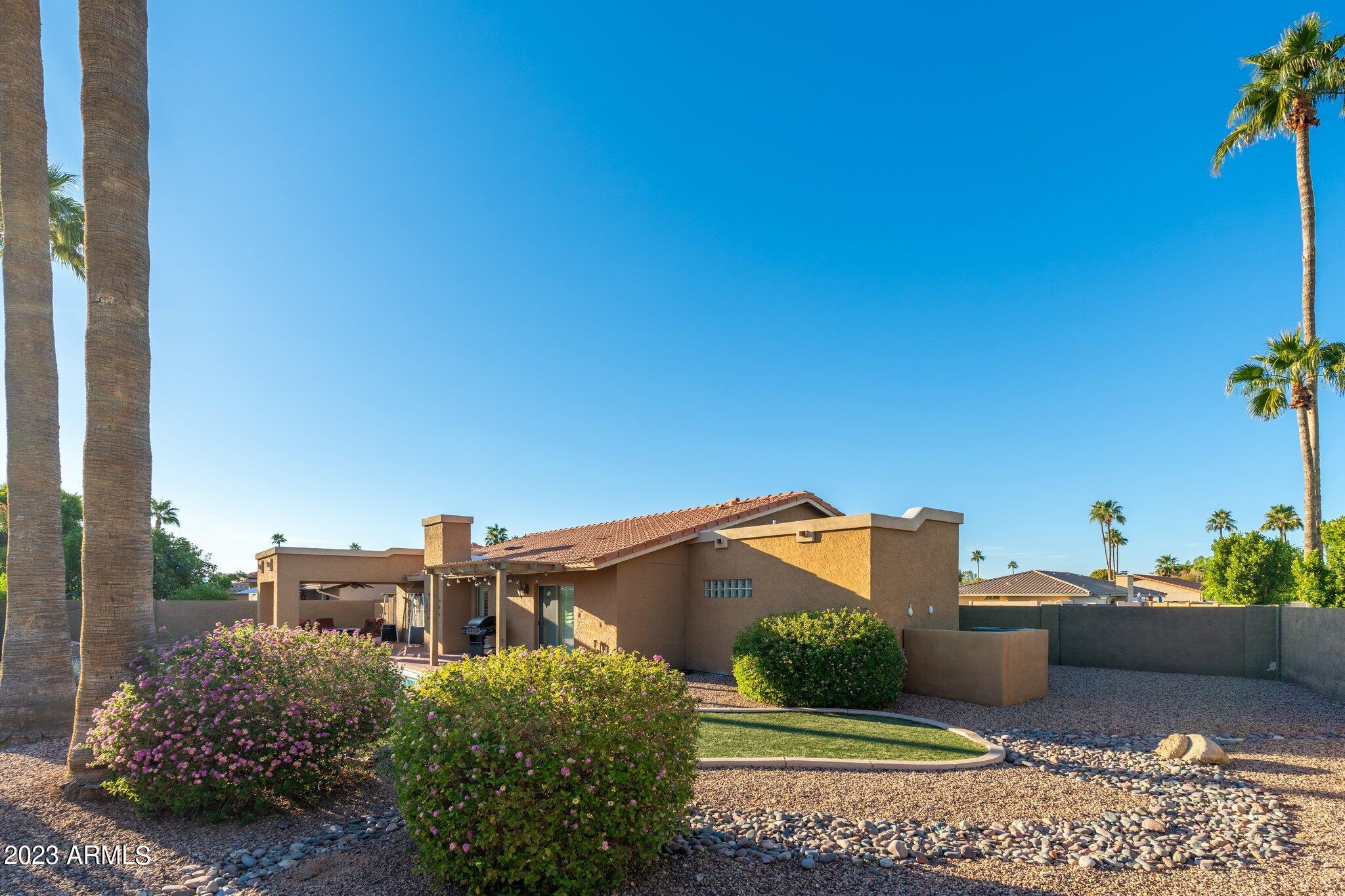 8333 E SAN SALVADOR Drive