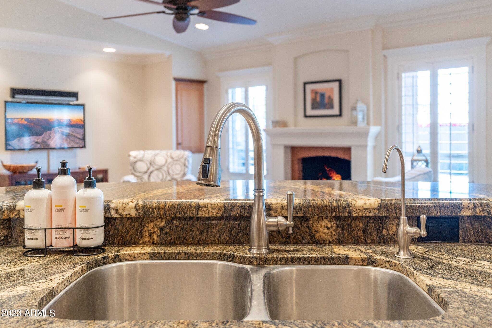 8333 E SAN SALVADOR Drive