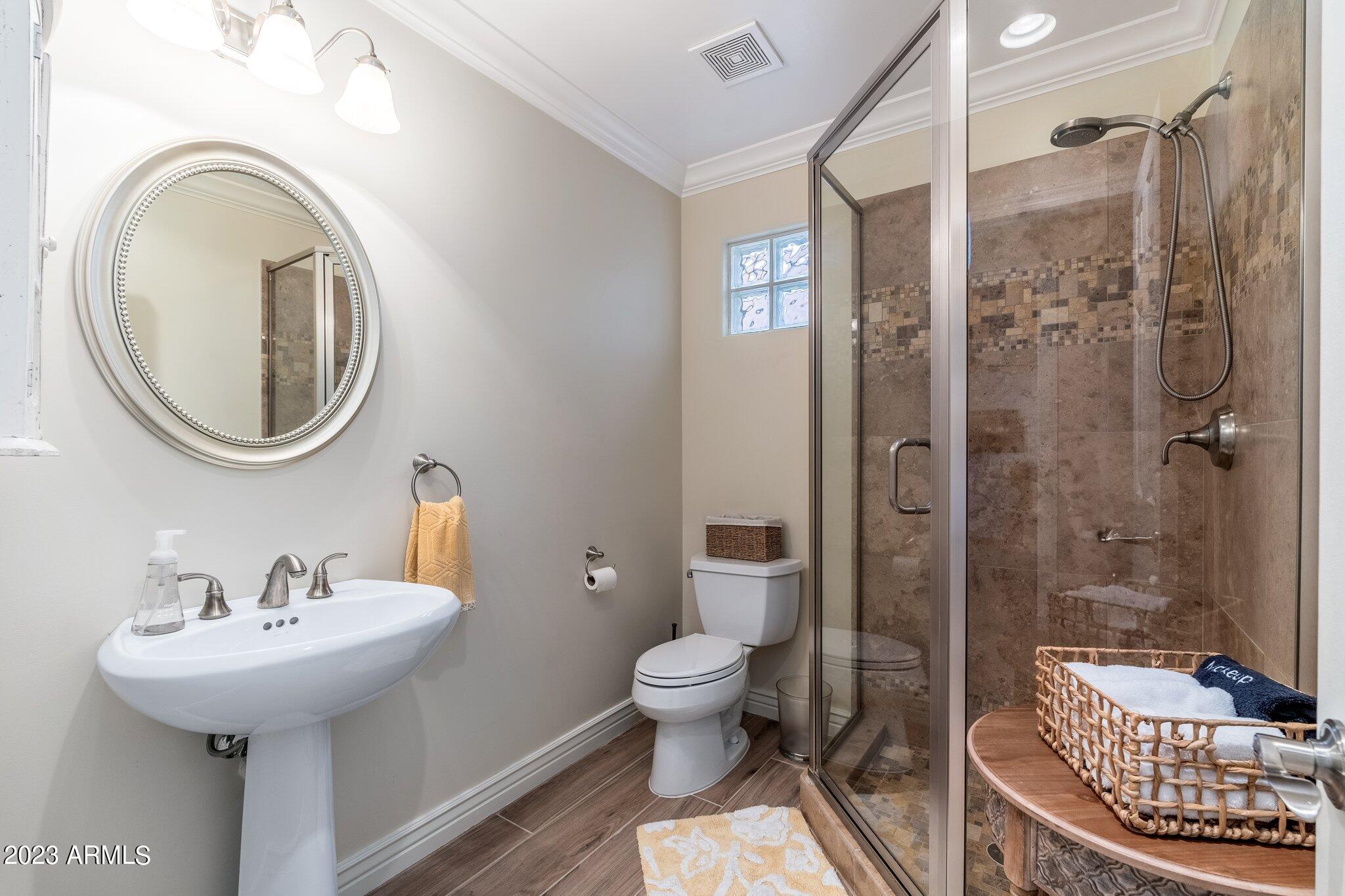 8333 E SAN SALVADOR Drive