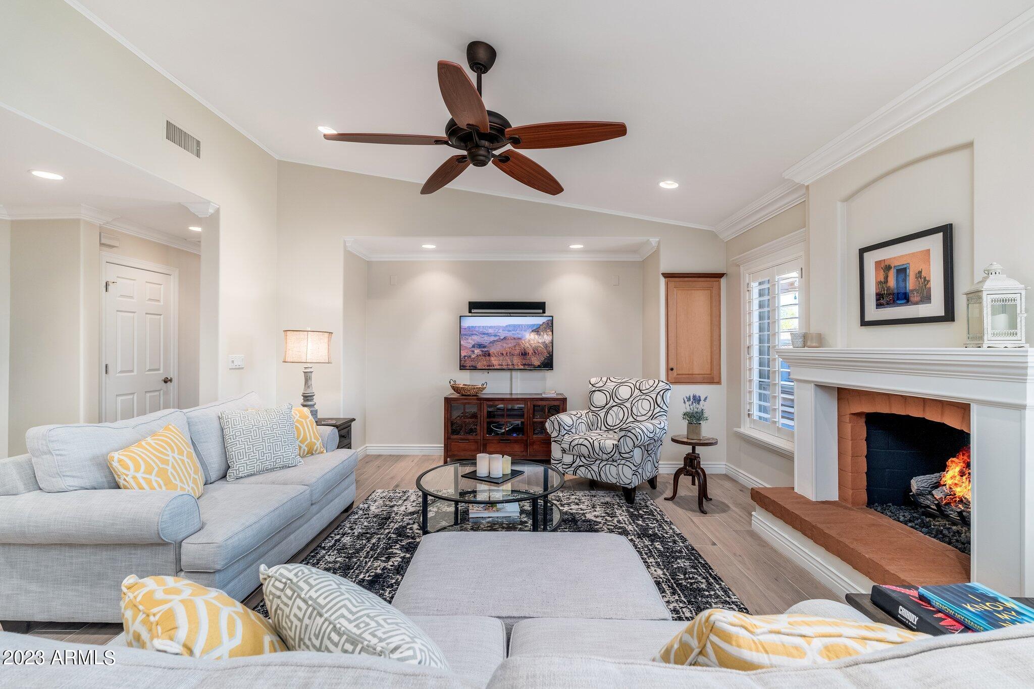 8333 E SAN SALVADOR Drive