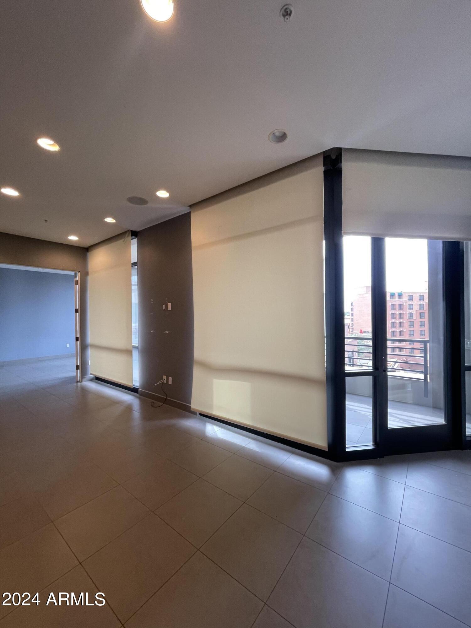 7301 E 3rd Avenue Unit: PH2