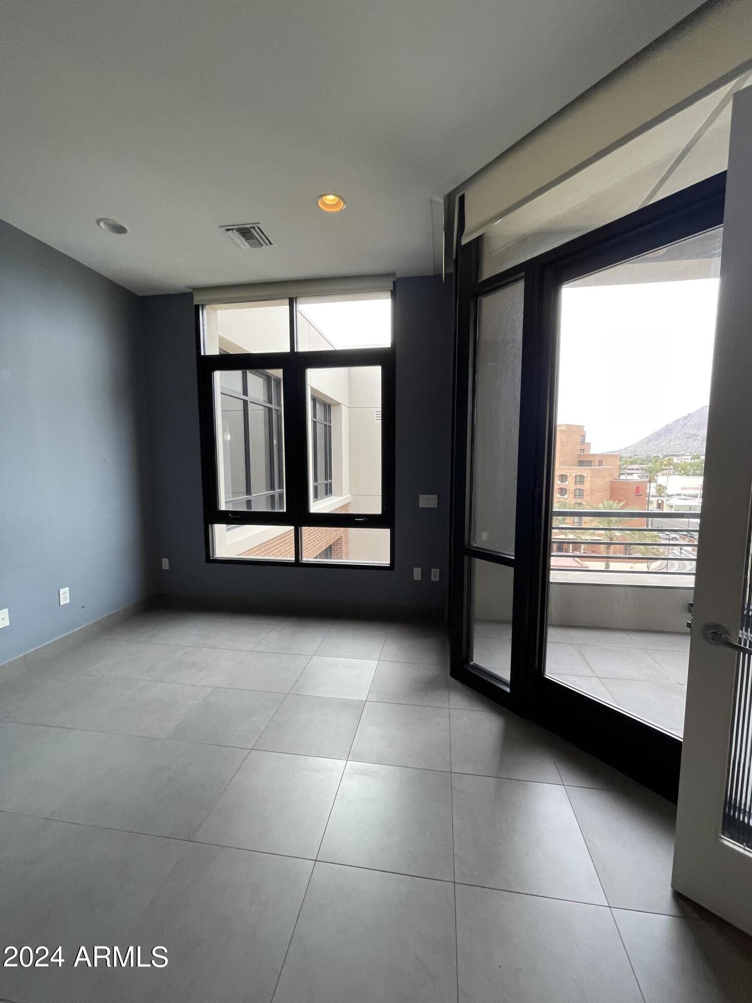 7301 E 3rd Avenue Unit: PH2