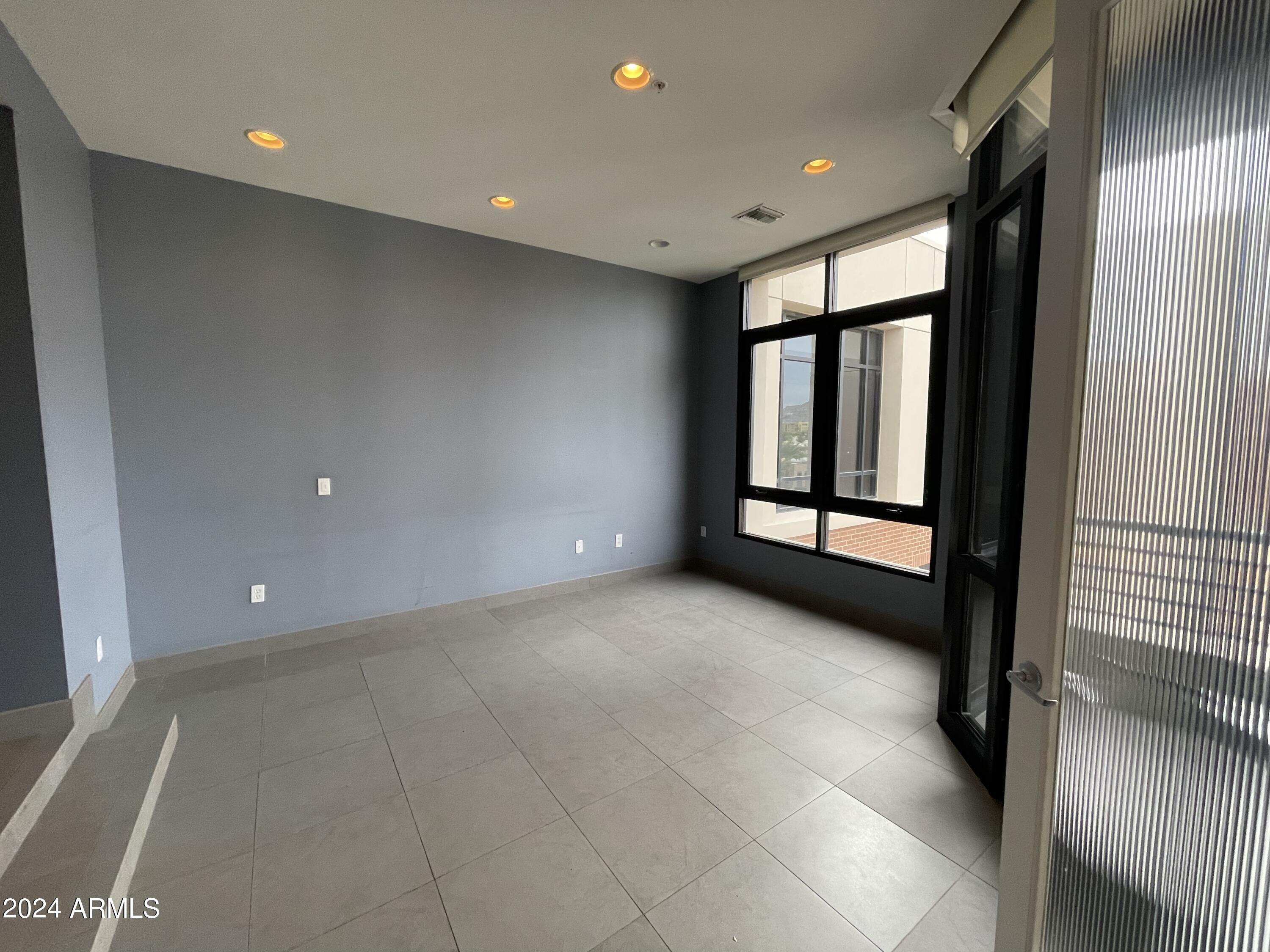 7301 E 3rd Avenue Unit: PH2
