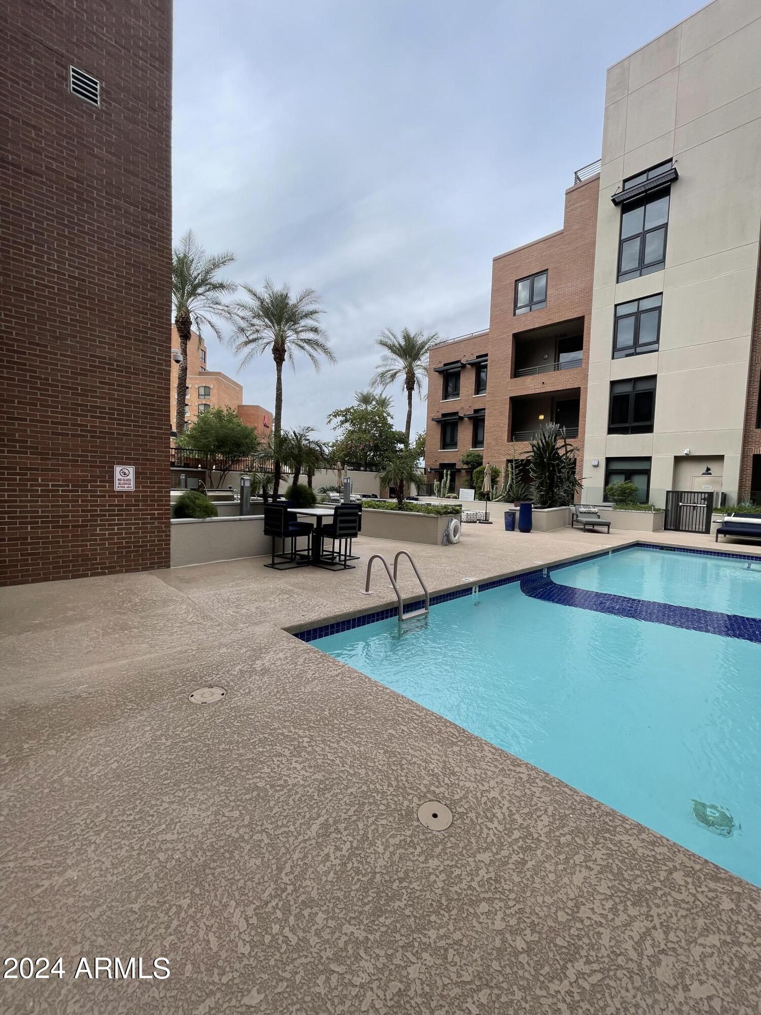 7301 E 3rd Avenue Unit: PH2