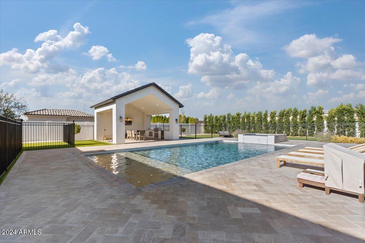 9762 W JJ RANCH Road