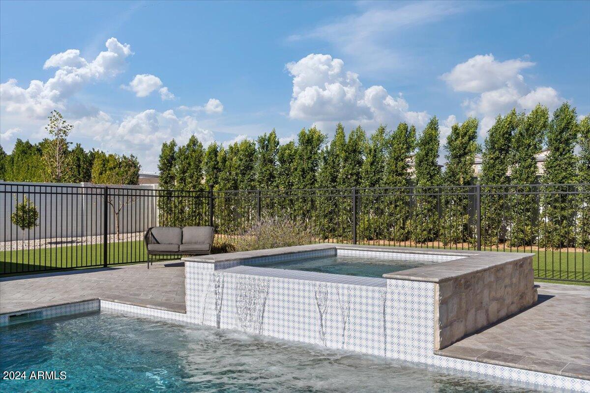 9762 W JJ RANCH Road