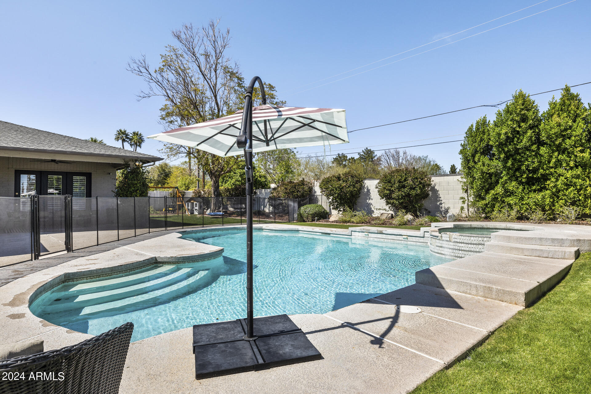 7432 E BONITA Drive