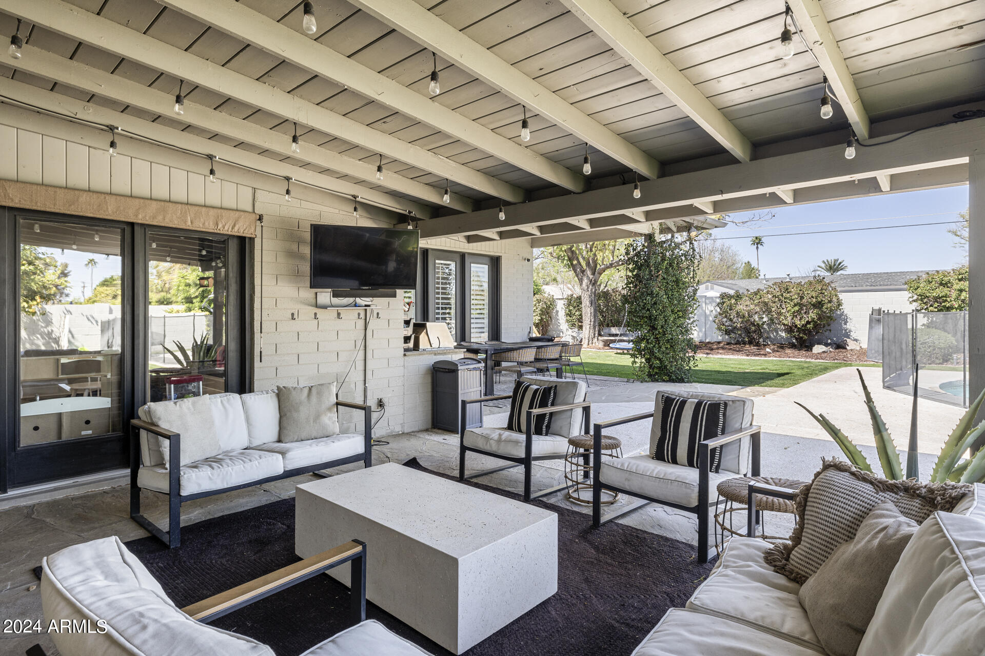 7432 E BONITA Drive